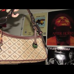 Dooney & Bourke - Shoulder Bag